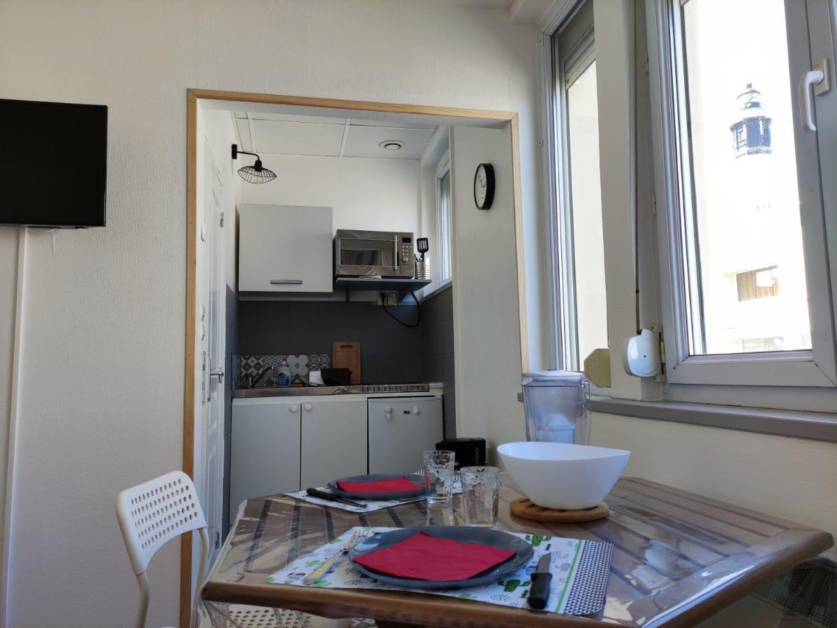 Les Lumieres Du Phare Apartamento Calais Exterior foto